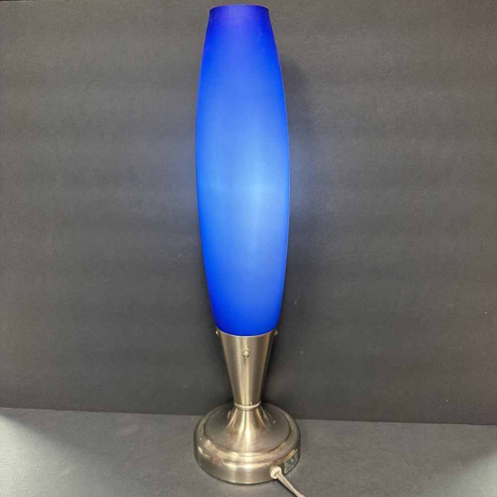 Accent Lamp Cobalt Blue Art Glass With Candelabra Base